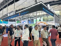 设置7.4万个展位