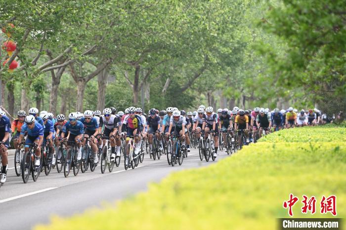 河北大厂举行第二届“京津冀协同发展杯”公路