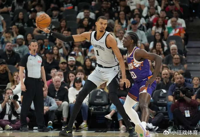 文班亚马绝杀太阳助马刺保留西部第一希望